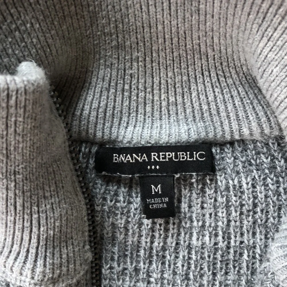 BUNDLE 2/$12 🔥 - BANANA REPUBLIC - Picture 8 of 10
